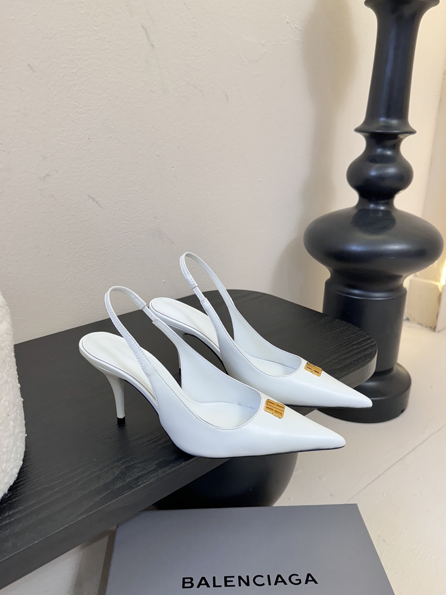 20251018/Balenciaga_251018-1